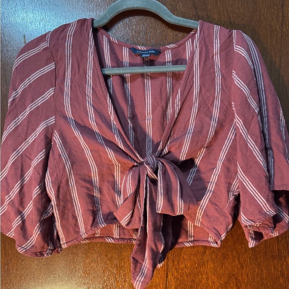 USED NO FLAWS Striped Mauve Tie-Front Top